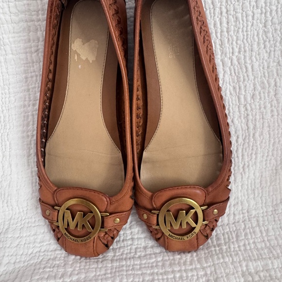 Michael Kors Tan Leather MK Logo Ballet Flats - Picture 2 of 6